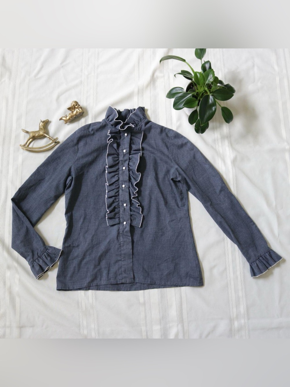 Vintage Fritzi of California grey ruffle button down shirt
